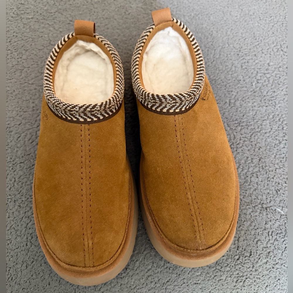 Women's Burree Platform Slipper - Koolaburra by UGG - Picture 2 of 7